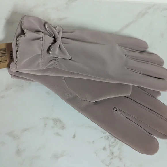 Women's Stylish Taupe Gloves - Picture 2 of 3